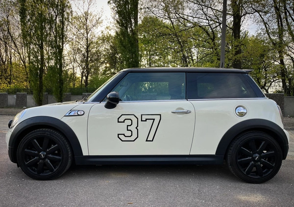 MINI Cooper S cena 32000 przebieg: 165750, rok produkcji 2007 z Warszawa małe 742